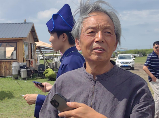 走遍中国:写生团相遇布里亚特草原婚典